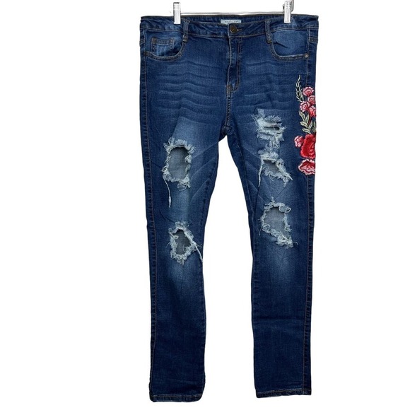 Machine Jeans Embroidered Roses Floral Skinny Distressed Women's Juniors Size 17 - Picture 1 of 10